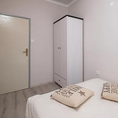 3 Bedroom Cozy In *