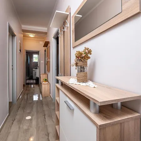 펜션 3 Bedroom Cozy In